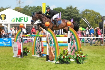 Adrian Speight and Millfield Baloney land the International Stairway at Royal Norfolk